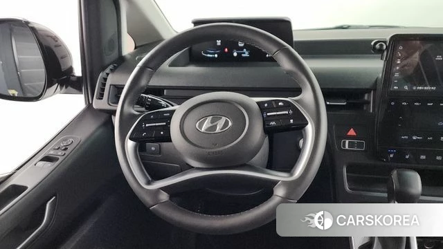 Hyundai Staria 2023 Белый из Кореи, фото 4