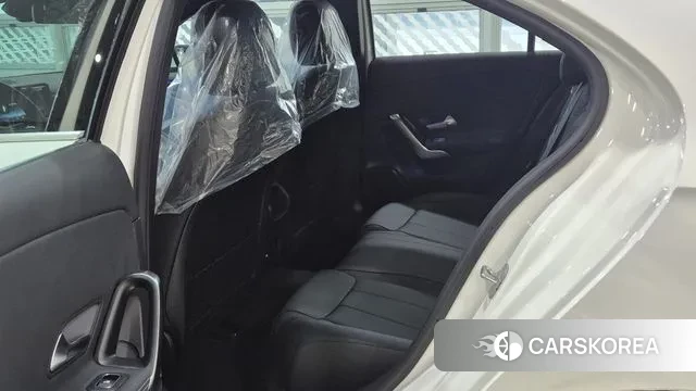 Mercedes-Benz A-Class W177 2025 Белый из Кореи, фото 4