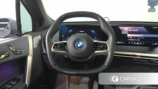 BMW iX 2024 Небесно-голубой из Кореи, фото 4