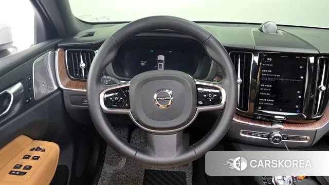 Volvo XC60 second Generation 2023 Серый из Кореи, фото 4