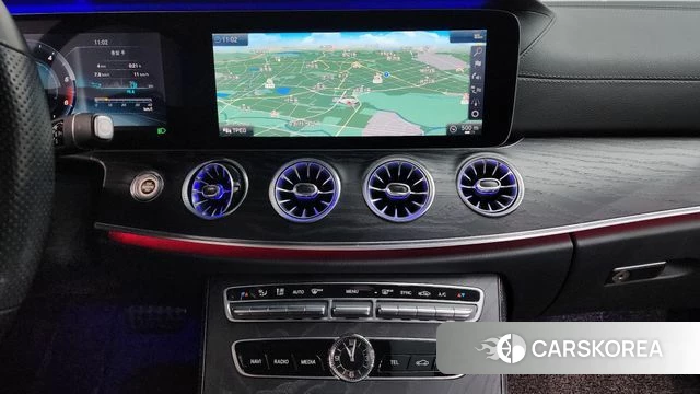 Mercedes-Benz E-Class W213 2019 Белый из Кореи, фото 4