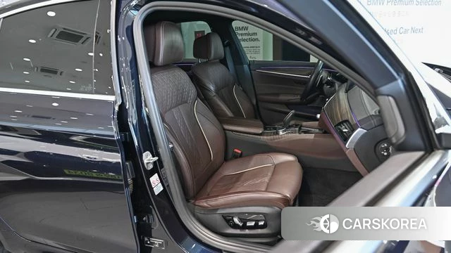 BMW 5 Series (G30) 2020 Черный из Кореи, фото 4
