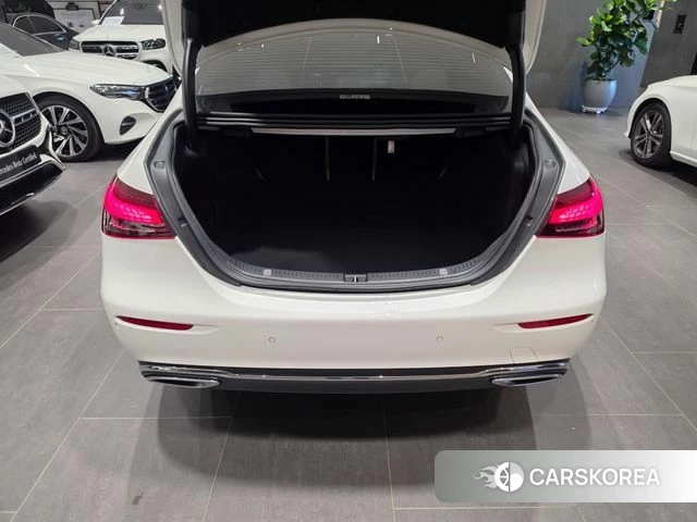 Mercedes-Benz E-Class W213 2023 Белый из Кореи, фото 4