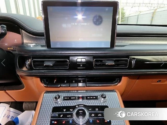 Lincoln Aviator 2nd generation 2021 Белый из Кореи, фото 4