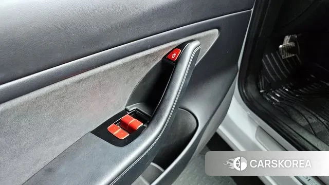 Tesla Model 3 2020 Белый из Кореи, фото 4