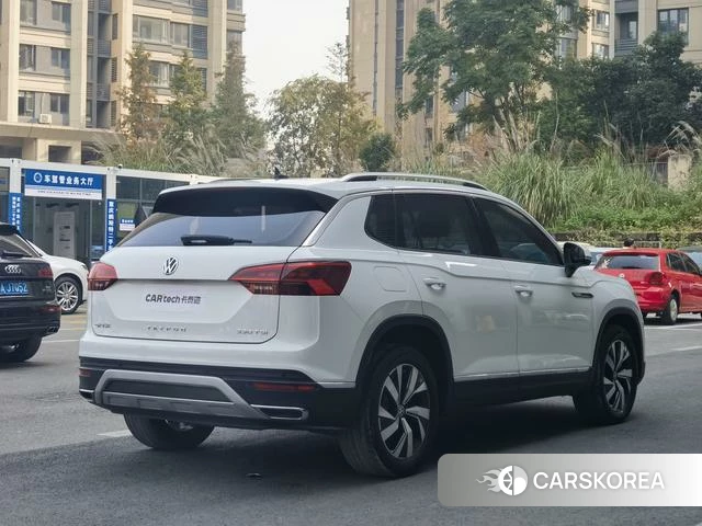 Volkswagen Tanyue 2022 Белый из Китая, фото 4