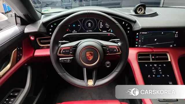 Porsche Taycan 2024 Серебристо-серый из Кореи, фото 4