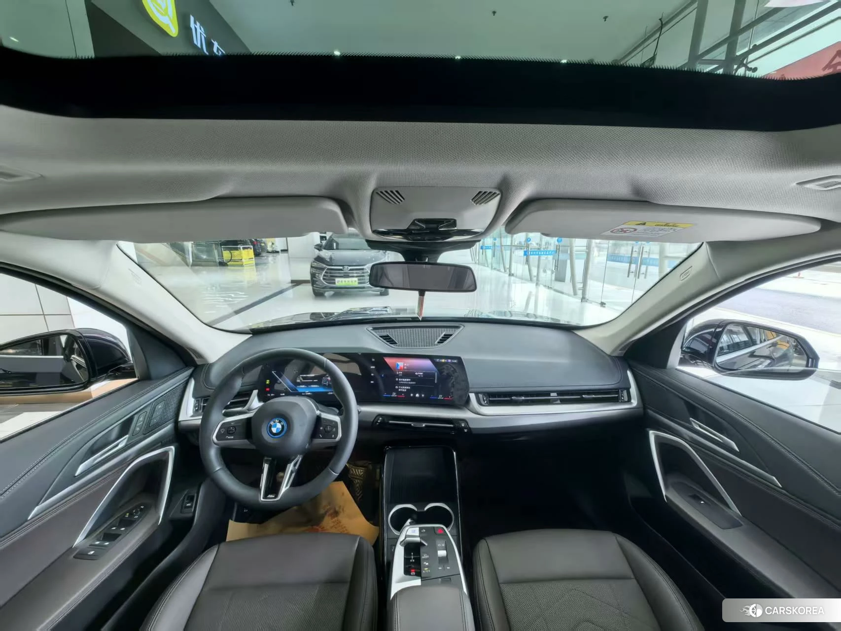 BMW iX1 2023 Черный из Китая, фото 4