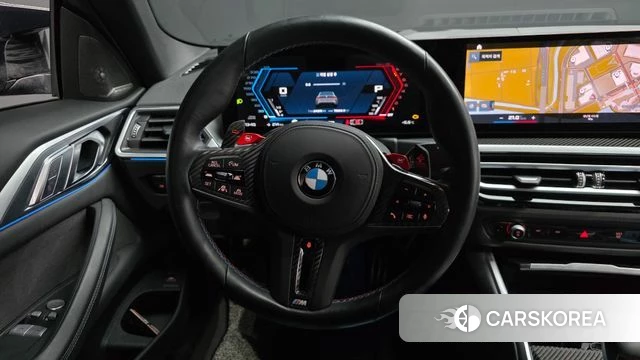 BMW M4 (G82) 2024 Светло-серебряный цвет из Кореи, фото 4