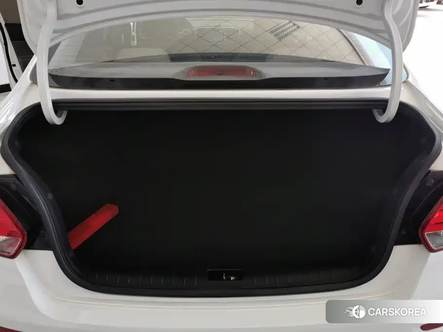 Kia Huanchi 2021 Белый из Китая, фото 5