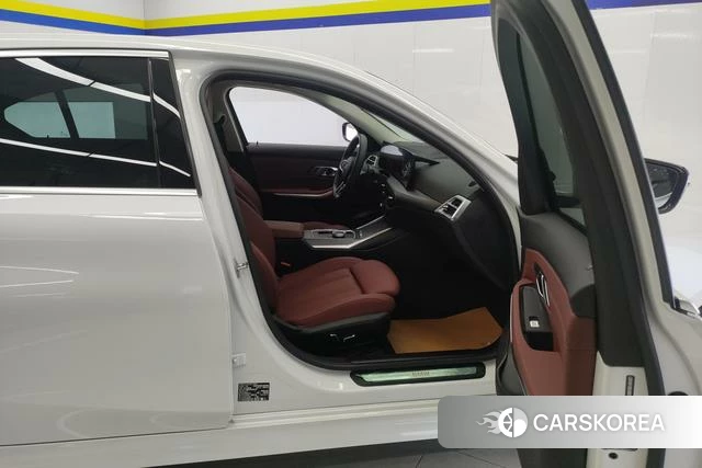 BMW i3 2025 Белый из Китая, фото 4