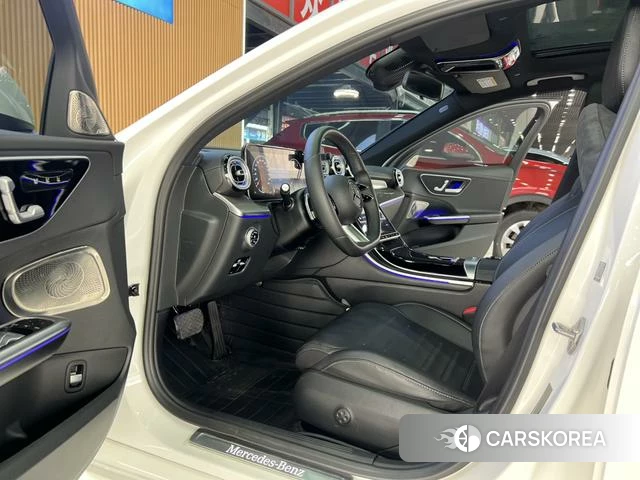 Mercedes-Benz Class C 2022 Белый из Китая, фото 4