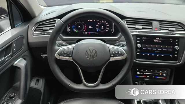 Volkswagen Tiguan second Generation 2021 Черный из Кореи, фото 4