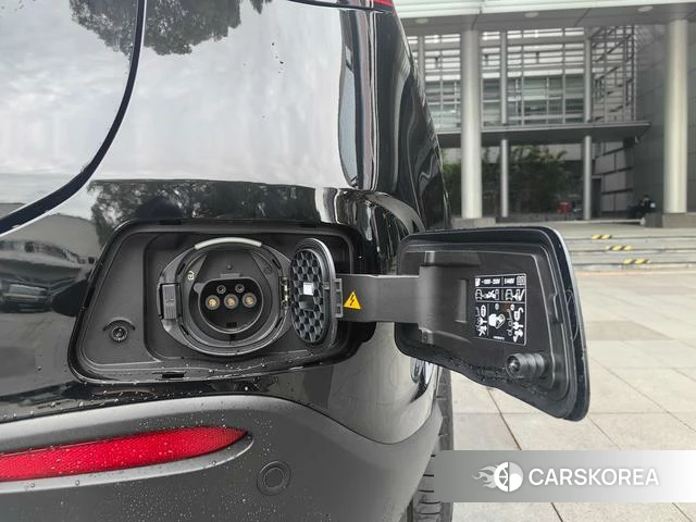Mercedes-Benz GLC PHEV 2025 Черный из Китая, фото 4