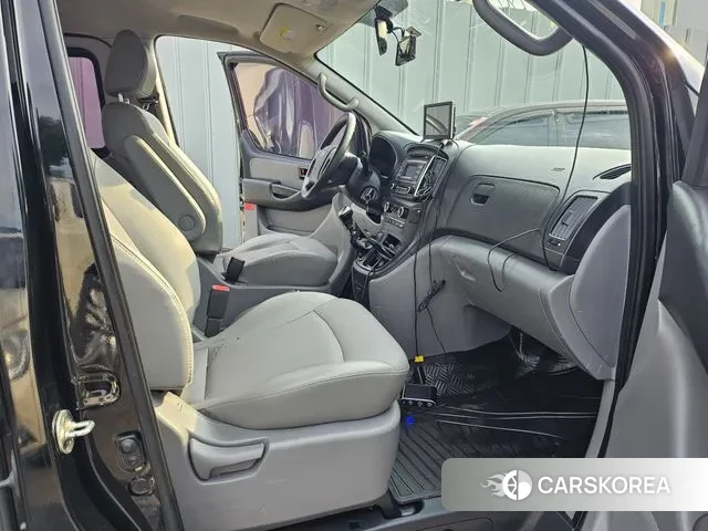 Hyundai The New Grand Starex 2019 Черный из Кореи, фото 4