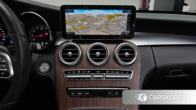 Mercedes-Benz C-Class W205 2020 Белый из Кореи, фото 4