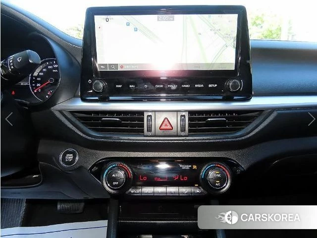 Kia The New K3 2nd generation 2022 Белый из Кореи, фото 4