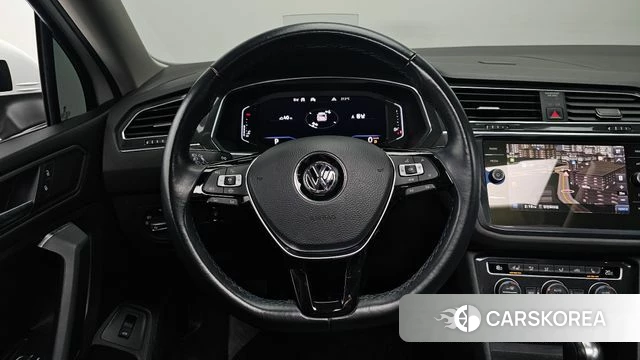 Volkswagen Tiguan Allspace 2020 Белый из Кореи, фото 4