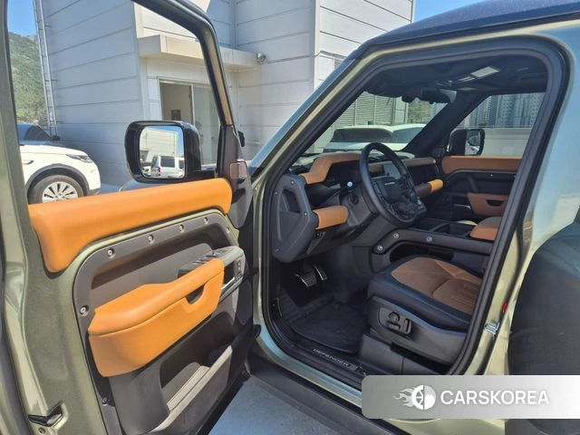 Land Rover Defender (L663) 2024 Светло-зеленый из Кореи, фото 4