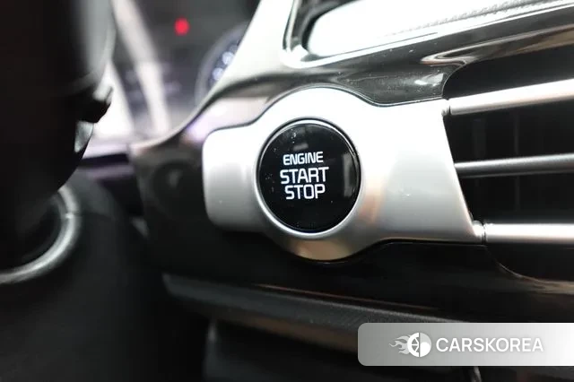 Kia Seltos 2022 Белый из Кореи, фото 4