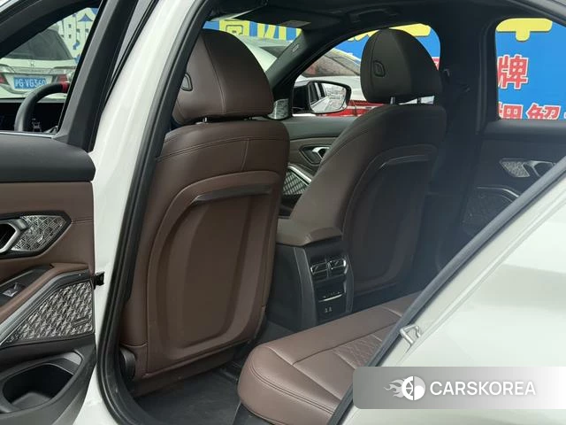 BMW 3 series 2023 Белый из Китая, фото 4