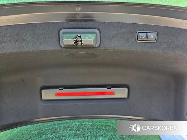 Genesis G90 2021 Черный из Кореи, фото 4