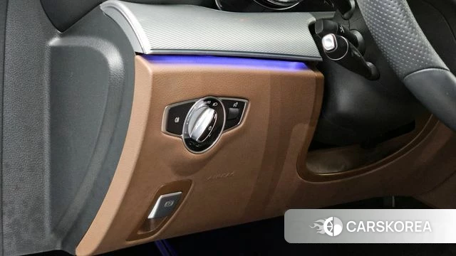 Mercedes-Benz E-Class W213 2018 Белый из Кореи, фото 4