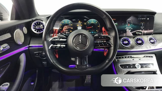 Mercedes-Benz E-Class W213 2022 Небесно-голубой из Кореи, фото 4