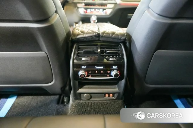 BMW 5 Series (G30) 2020 Белый из Кореи, фото 4