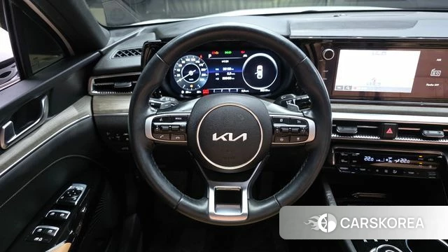 Kia K5 3rd generation 2023 Белый из Кореи, фото 4