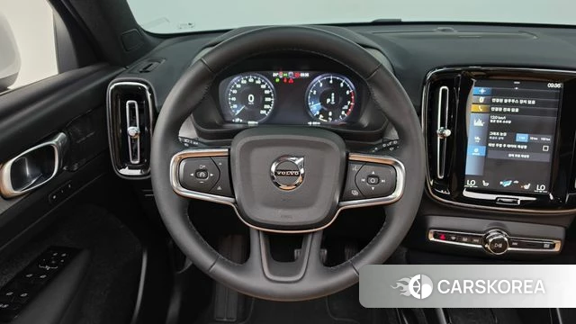 Volvo XC40 2022 Белый из Кореи, фото 4