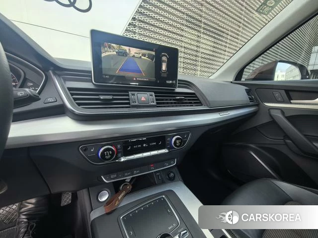 Audi Q5L 2019 Коричневый из Китая, фото 4