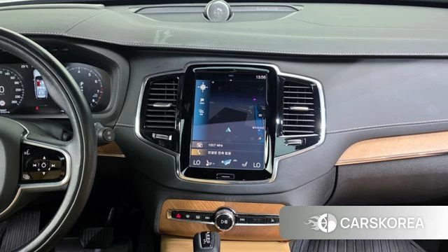 Volvo XC90 second Generation 2020 Белый из Кореи, фото 4