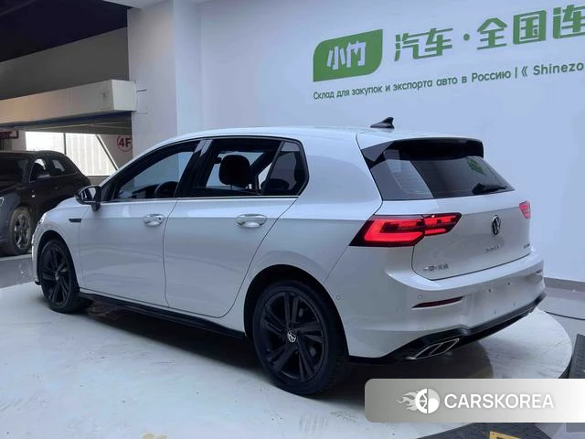 Volkswagen Golf 2023 Белый из Китая, фото 4