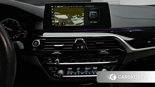 BMW 5 Series (G30) 2018 Черный из Кореи, фото 4