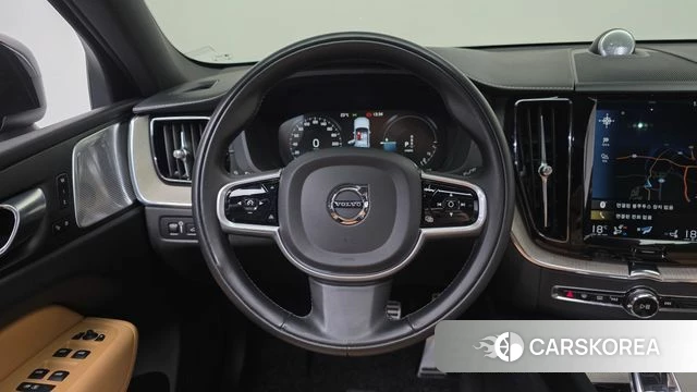 Volvo XC60 second Generation 2020 Черный из Кореи, фото 4