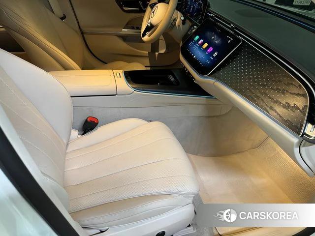Mercedes-Benz E-Class W214 2024 Белый из Кореи, фото 4