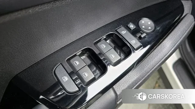 Kia Sportage 5th Generation 2022 Белый из Кореи, фото 4