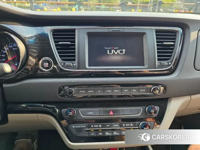 Kia The New Carnival 2018 Серебристо-серый из Кореи, фото 4