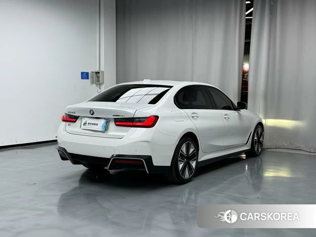 BMW i3 2024 Белый из Китая, фото 4
