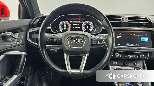 Audi Q3 (F3) 2020 Красный из Кореи, фото 4