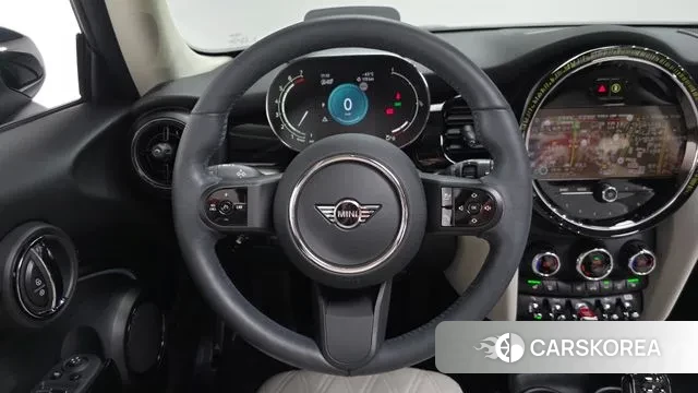 Mini Cooper S 2023 Серебряный из Кореи, фото 4