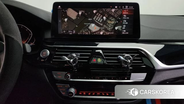 BMW 5 Series (G30) 2021 Черный из Кореи, фото 4