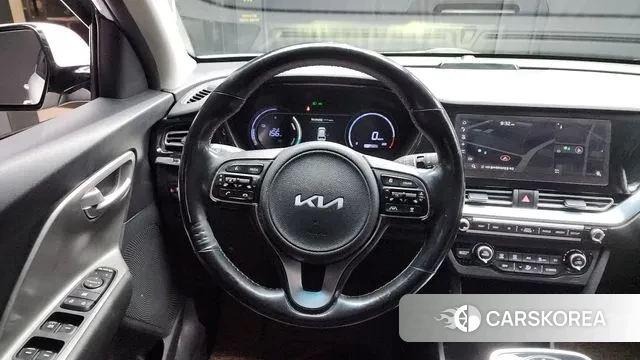 Kia Niro Plus 2022 Белый из Кореи, фото 4