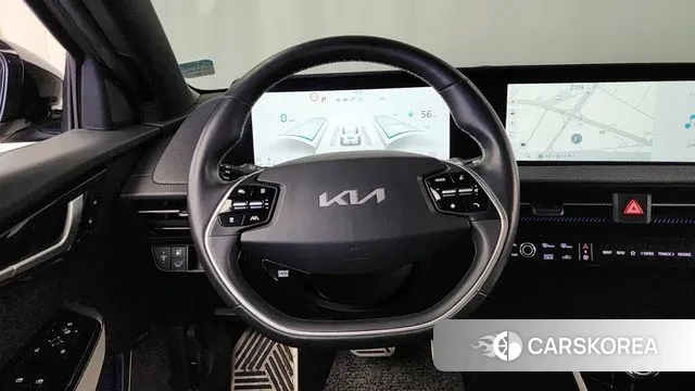 Kia EV6 2023 Серебристо-серый из Кореи, фото 4