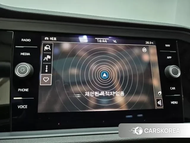 Volkswagen 7th Generation of Jetta 2023 Белый из Кореи, фото 4