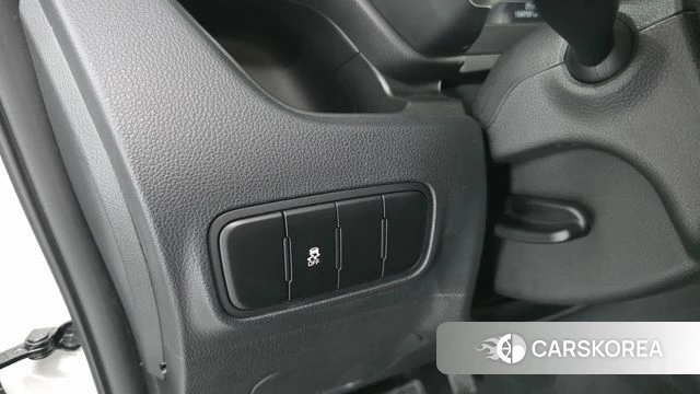 Kia The New Kia Ray 2023 Белый из Кореи, фото 4