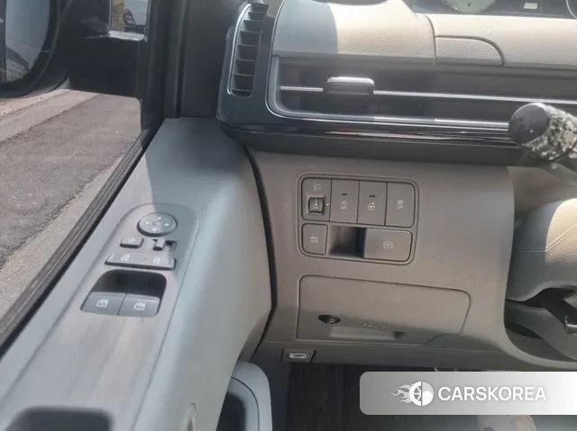 Hyundai Staria 2021 Черный из Кореи, фото 4