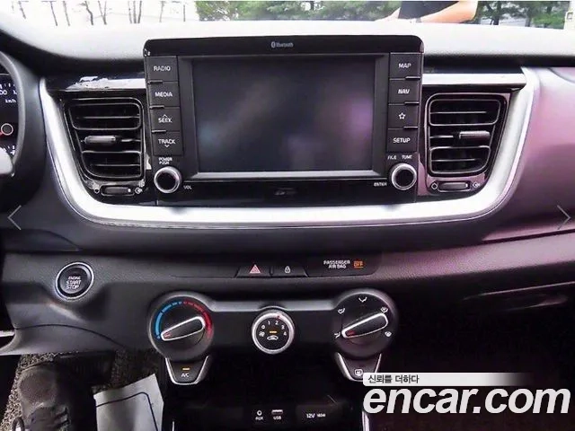 Kia Stonic 2019 Белый из Кореи, фото 4