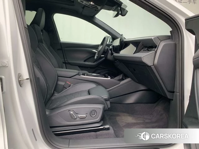 Audi Q6L e-tron 2026 Белый из Китая, фото 4